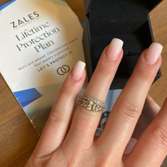 🎀 SOLD 🎀 - Picture 2 of 12